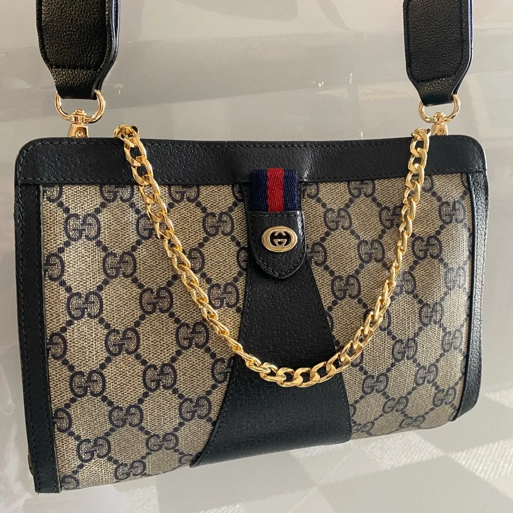 Rare authentic 70’s GUCCI stunner bag ! Crossbody or clutch this purse is it - Picture 4 of 15
